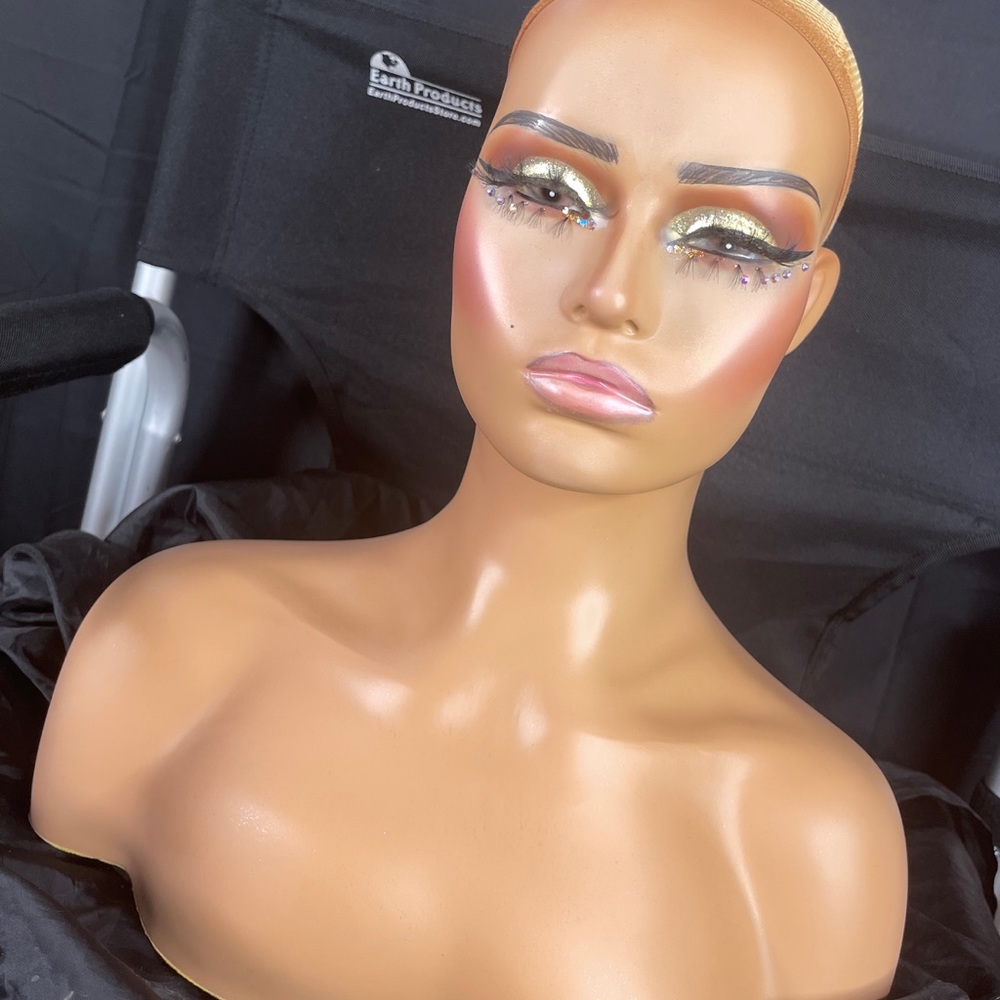 Custom glam mannequin